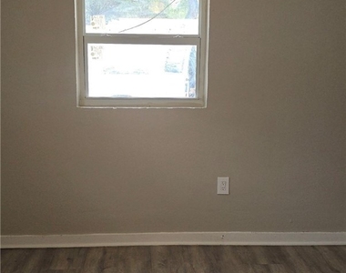 2643-2651 Lafayette Street - Photo Thumbnail 11