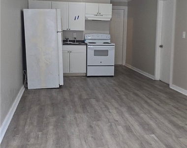 2643-2651 Lafayette Street - Photo Thumbnail 9
