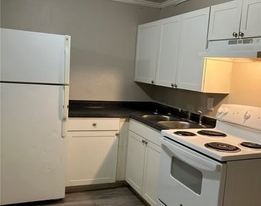 2643-2651 Lafayette Street - Photo Thumbnail 3