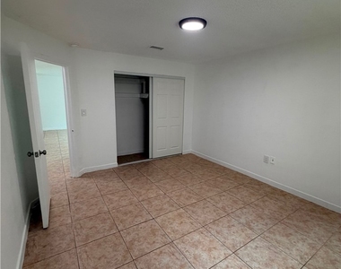2148 Dora Street - Photo Thumbnail 3