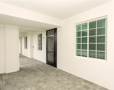 15375 Green Acres Avenue - Photo Thumbnail 21