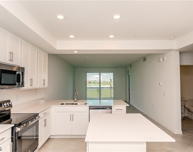 15375 Green Acres Avenue - Photo Thumbnail 5