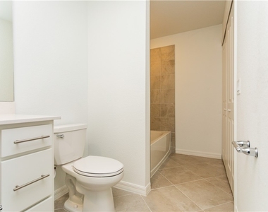 15375 Green Acres Avenue - Photo Thumbnail 15
