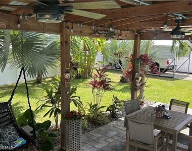 1343 Woodmere Lane - Photo Thumbnail 10