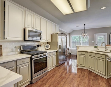 4310 Innsbrook - Photo Thumbnail 7