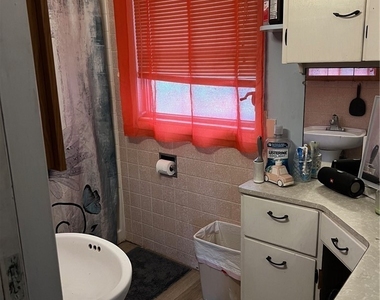1802 Marilyn Drive - Photo Thumbnail 5