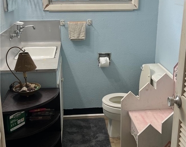 1802 Marilyn Drive - Photo Thumbnail 7