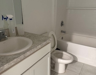 3113 74th Street W - Photo Thumbnail 11