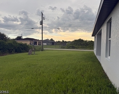 3113 74th Street W - Photo Thumbnail 7