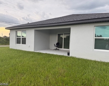 3113 74th Street W - Photo Thumbnail 8