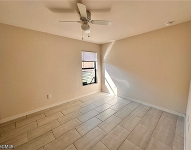 832 Gleason Parkway - Photo Thumbnail 4