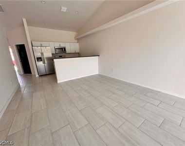 832 Gleason Parkway - Photo Thumbnail 13