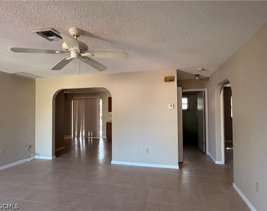 18433 Iris Road - Photo Thumbnail 13