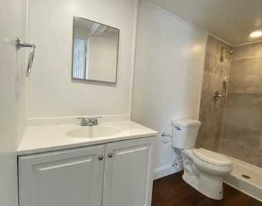 717 Burdick Avenue - Photo Thumbnail 9