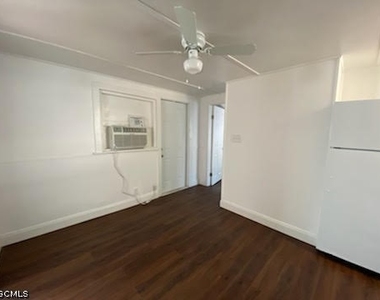 717 Burdick Avenue - Photo Thumbnail 4