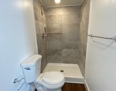 717 Burdick Avenue - Photo Thumbnail 6