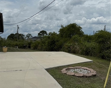 6001 Ida Avenue N - Photo Thumbnail 4