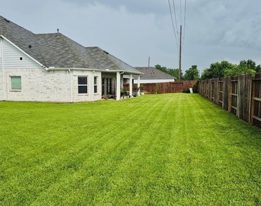 2002 Flatland Drive - Photo Thumbnail 7