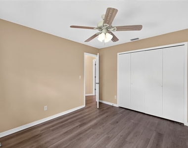718 Sw 35th Terrace - Photo Thumbnail 15
