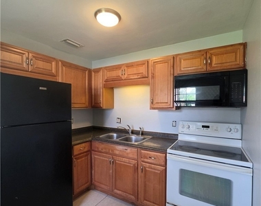 5626 6th Avenue - Photo Thumbnail 4
