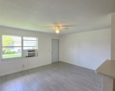 5626 6th Avenue - Photo Thumbnail 5