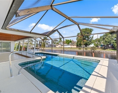 1729 Cascade Way N - Photo Thumbnail 22
