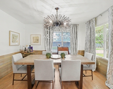 6267 Chevy Chase Drive - Photo Thumbnail 12