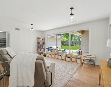 6267 Chevy Chase Drive - Photo Thumbnail 6