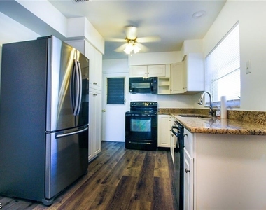5302 Malibu Court - Photo Thumbnail 5