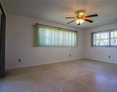 5302 Malibu Court - Photo Thumbnail 8