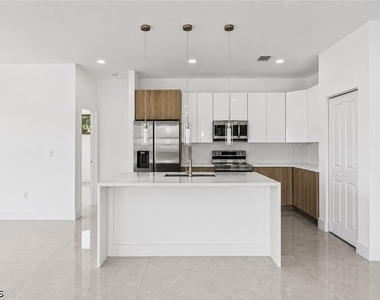 3001 Unice Avenue S - Photo Thumbnail 6