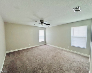 8041 Allamanda Court - Photo Thumbnail 16
