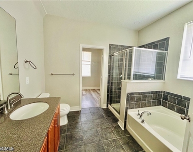 8041 Allamanda Court - Photo Thumbnail 20