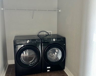 8041 Allamanda Court - Photo Thumbnail 21