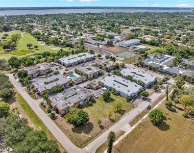 1830 Maravilla Avenue - Photo Thumbnail 11