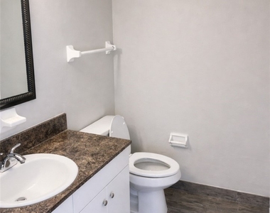 1830 Maravilla Avenue - Photo Thumbnail 7