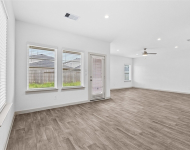 2905 Highgate Hill Lane - Photo Thumbnail 11