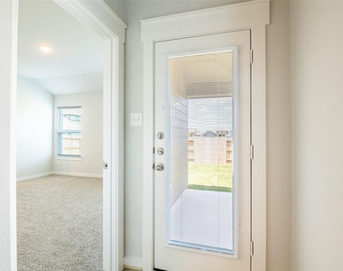 4519 Pinehurst Trace Drive - Photo Thumbnail 14