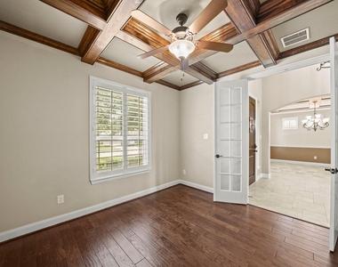 28223 Red Shady Oaks Drive - Photo Thumbnail 5