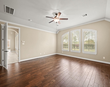 28223 Red Shady Oaks Drive - Photo Thumbnail 17