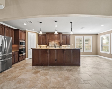 28223 Red Shady Oaks Drive - Photo Thumbnail 6