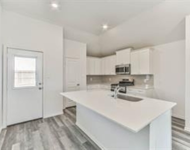94 Road 5102 - Photo Thumbnail 5