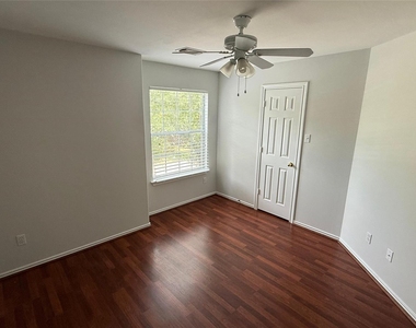 35 Ledgestone Pl - Photo Thumbnail 28
