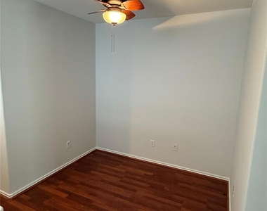 35 Ledgestone Pl - Photo Thumbnail 15