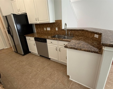 35 Ledgestone Pl - Photo Thumbnail 12