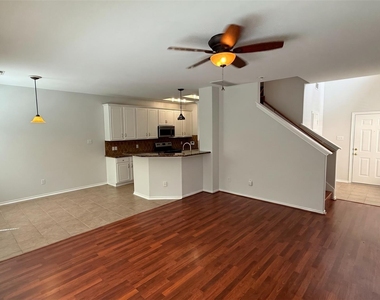 35 Ledgestone Pl - Photo Thumbnail 6
