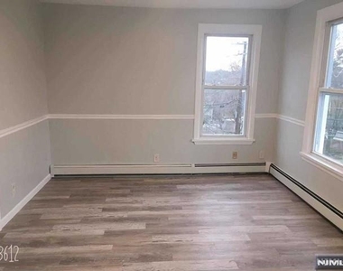 26 River Edge - Photo Thumbnail 15