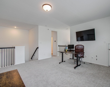 4722 Crest Hill Dr - Photo Thumbnail 33