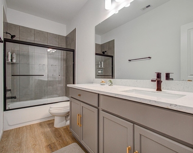 4722 Crest Hill Dr - Photo Thumbnail 40