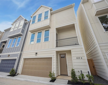 835 Rachel Street - Photo Thumbnail 2